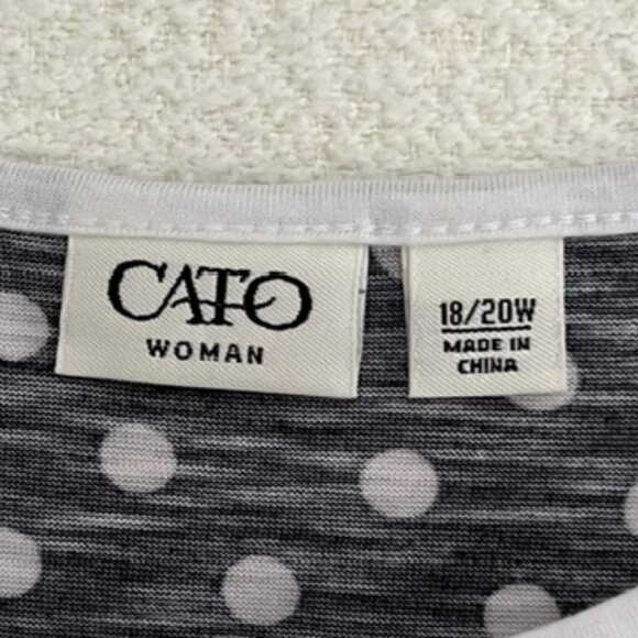 CATO Woman Pullover Top Plus Size 18/20W - Picture 2 of 3